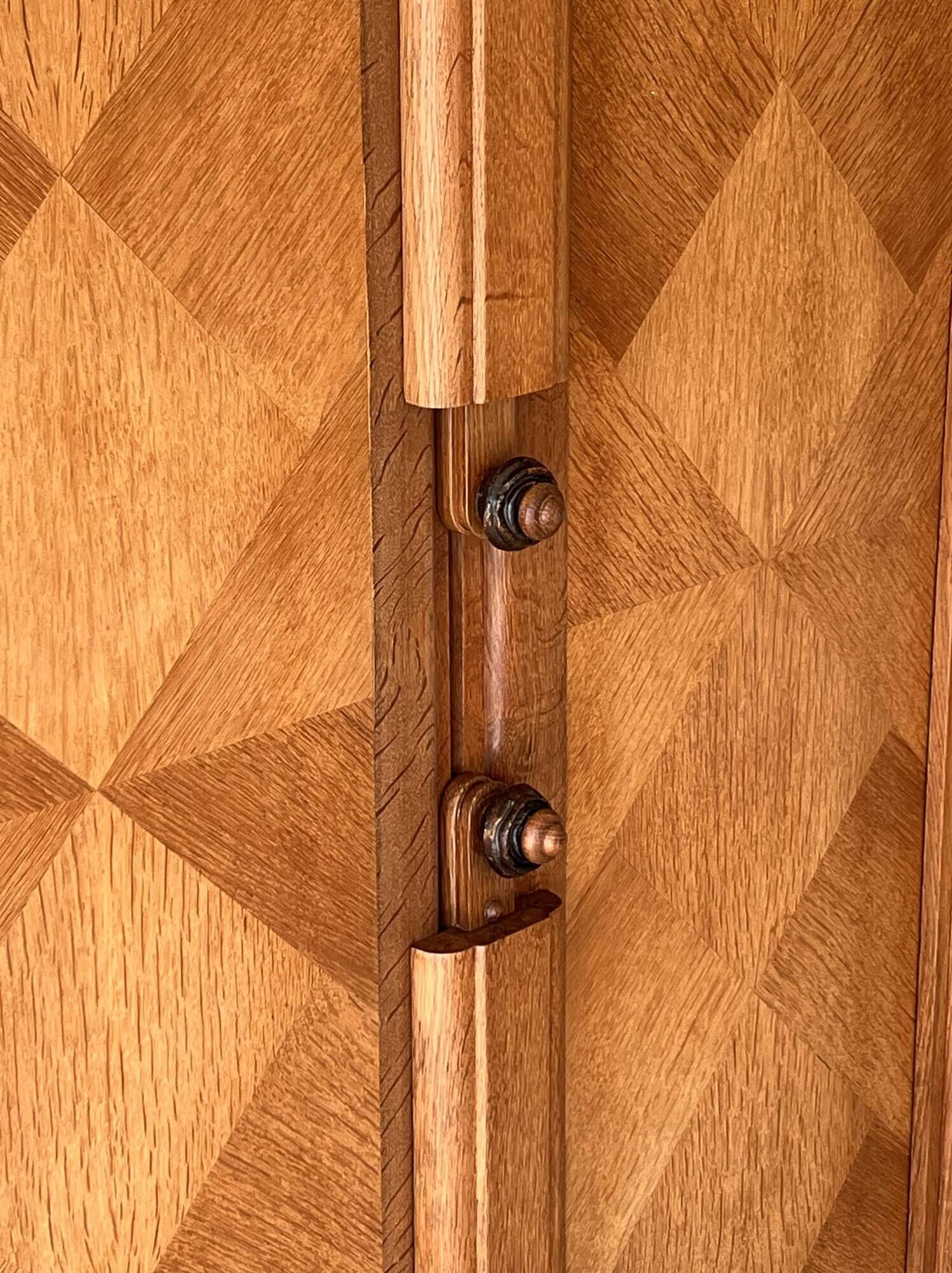 Oak cabinet by Guillerme and Chambron for Your home, France 50s