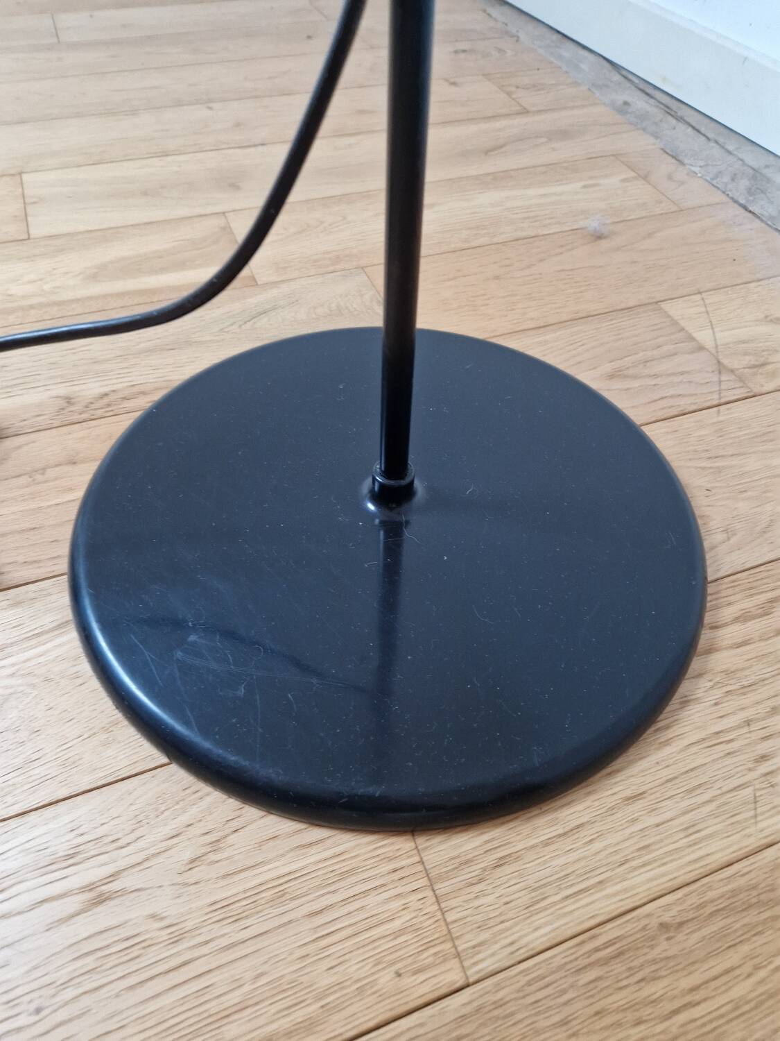 "aton terra" floor lamp - ernesto gismondi edition artemide