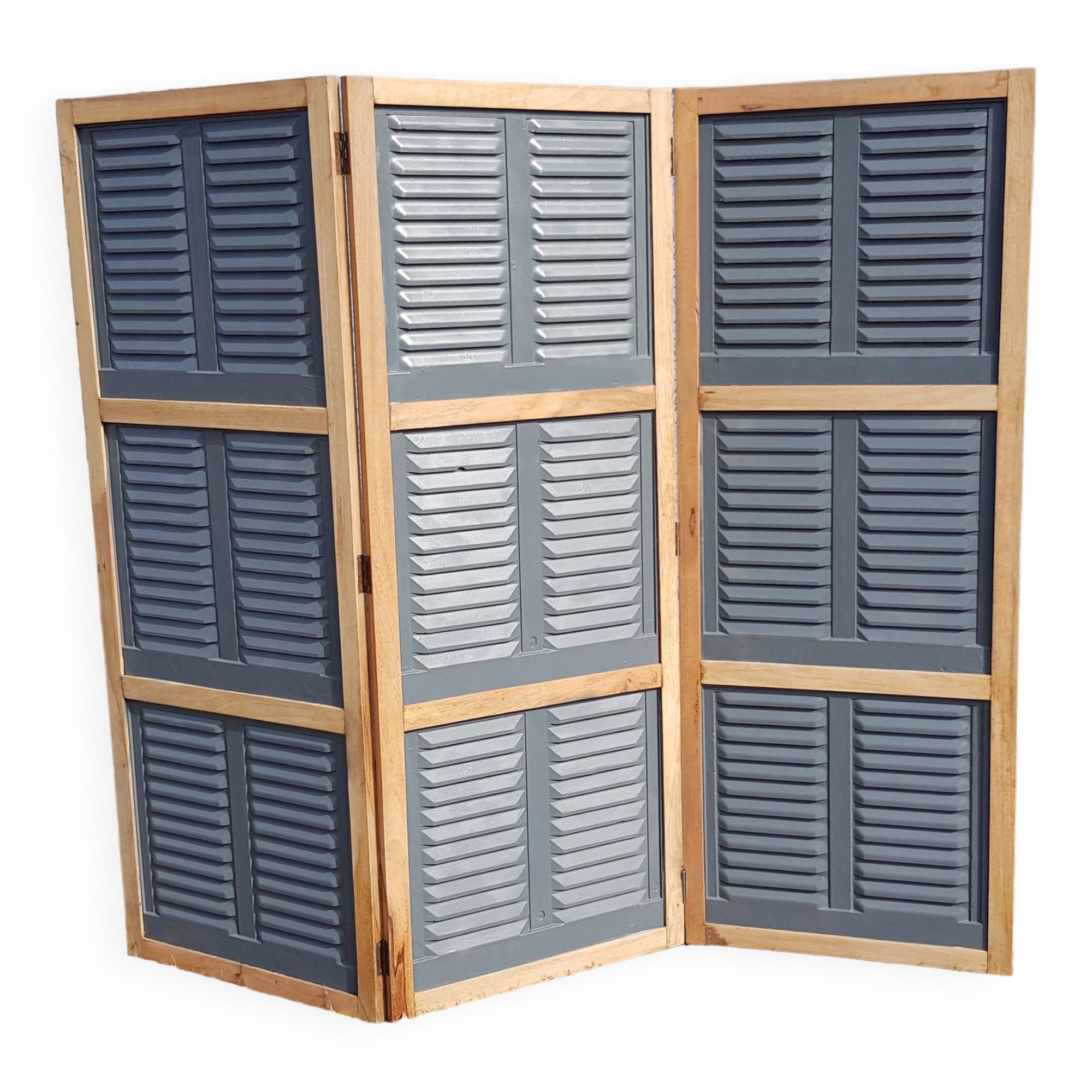 Screen - workshop divider