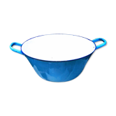 Blue basin in enamelled sheet metal
