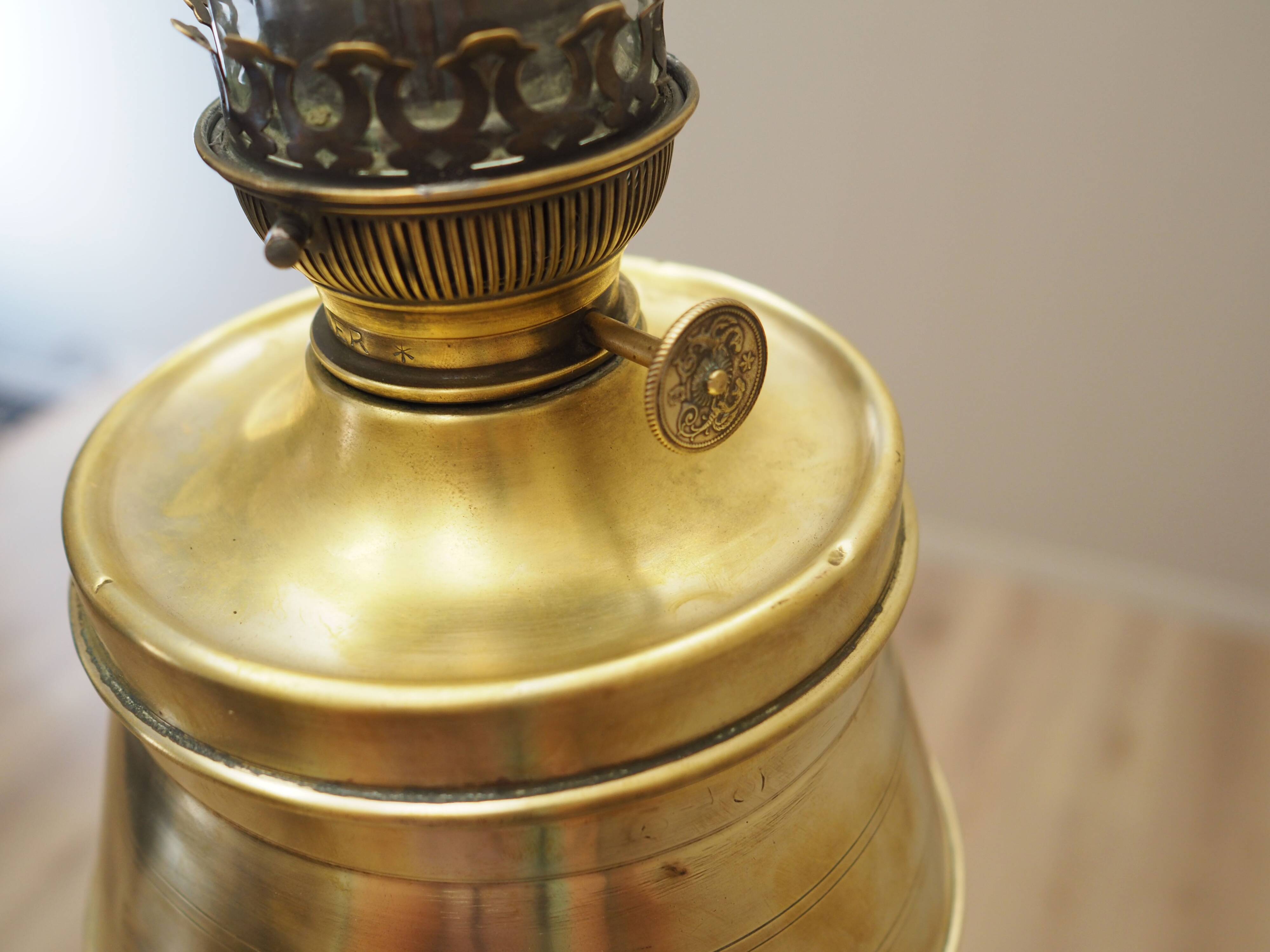 Kerosene lamp, German design, 1920s, manufacturer: Ehrich & Graetz