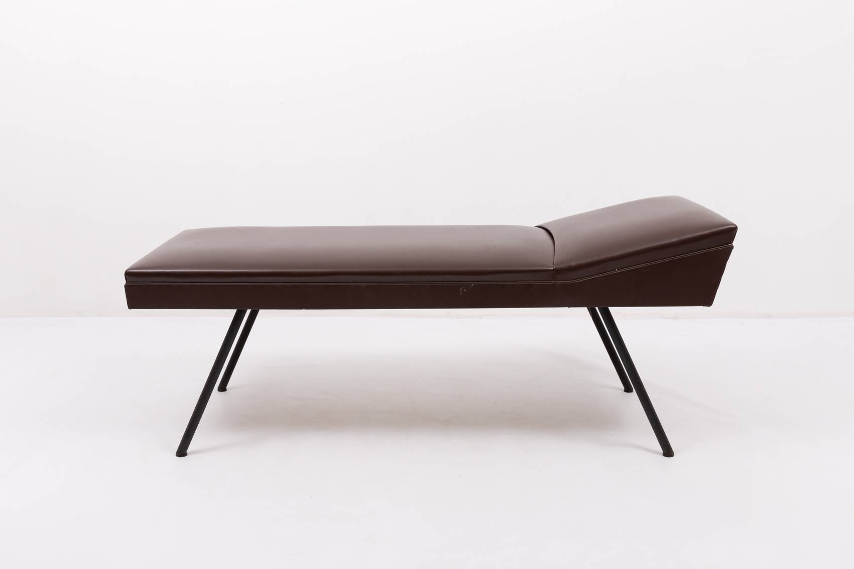 Lit de repos architectural italien moderne du milieu du siècle, années 1960