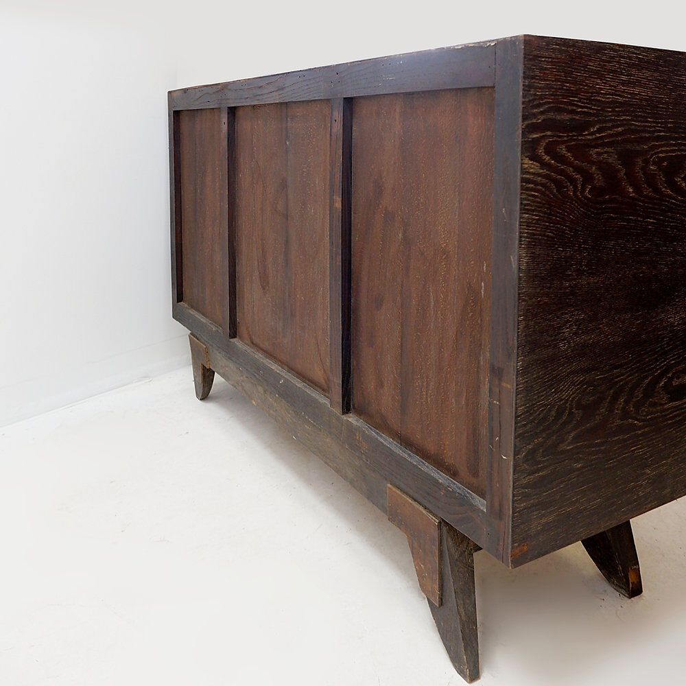 Buffet vintage en bois de wengé avec pieds évasés vers l'extérieur