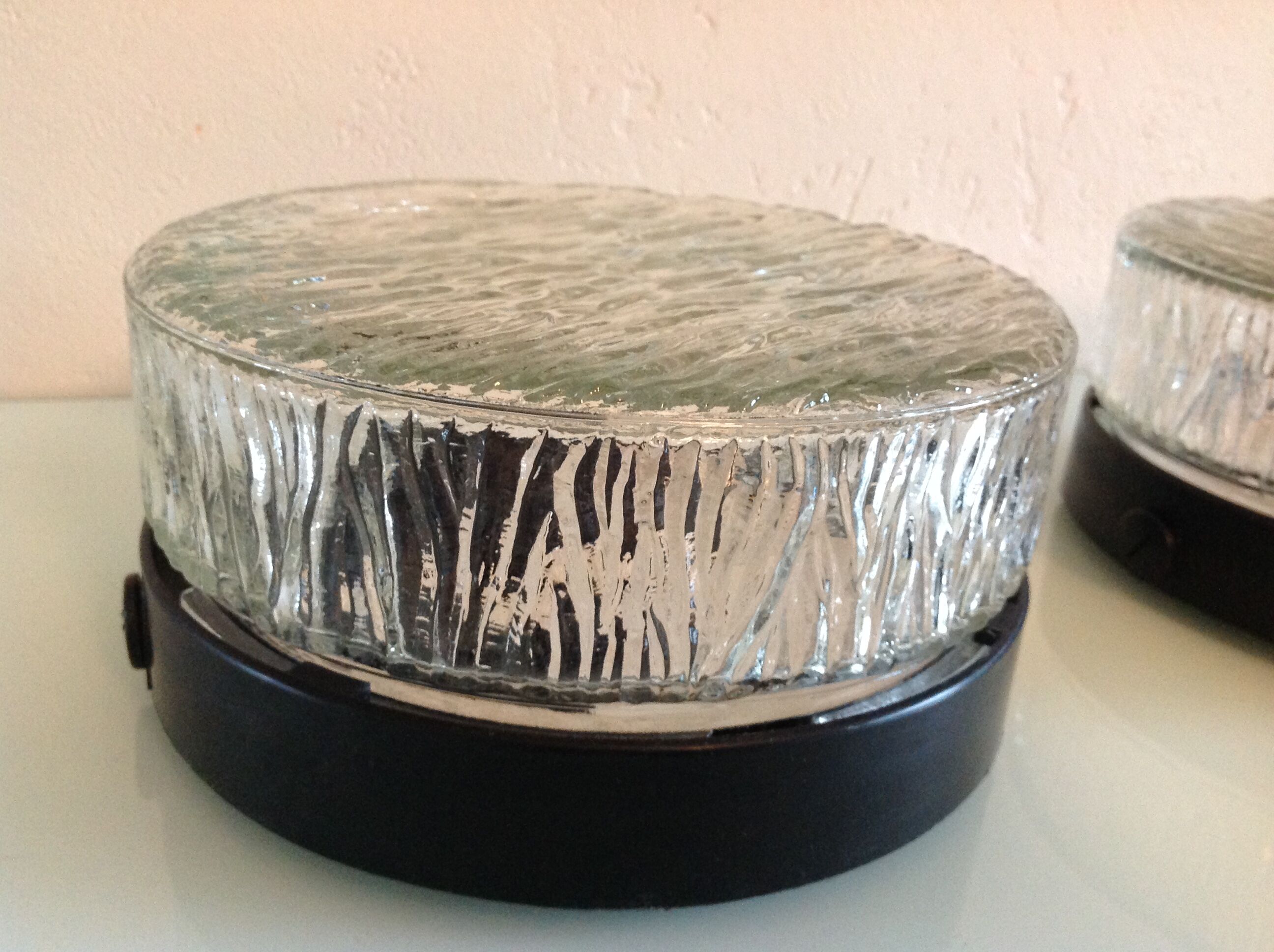 Paire de plafonniers ronds en verre glace vintage années 60-70