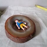 Empty pocket agate