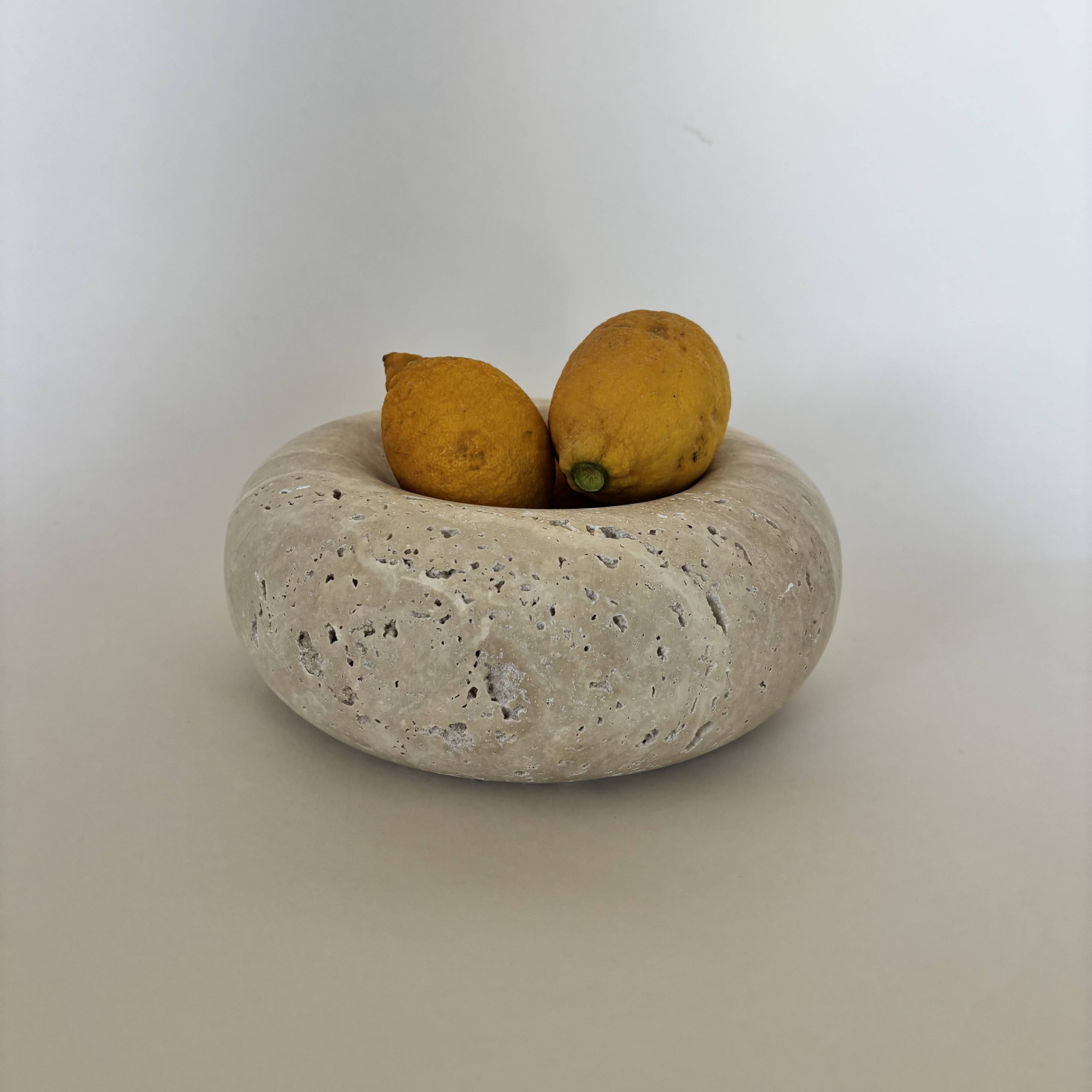 Donut-shaped disguised pocket emptier