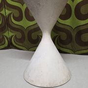 "Diabolo" planter in fibreglass by Willy Guhl for Eternit 1950