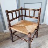 Mulched corner armchair arts and crafts style