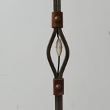 Lampadaire en cuir et en fer par Jean-Pierre Ryckaert