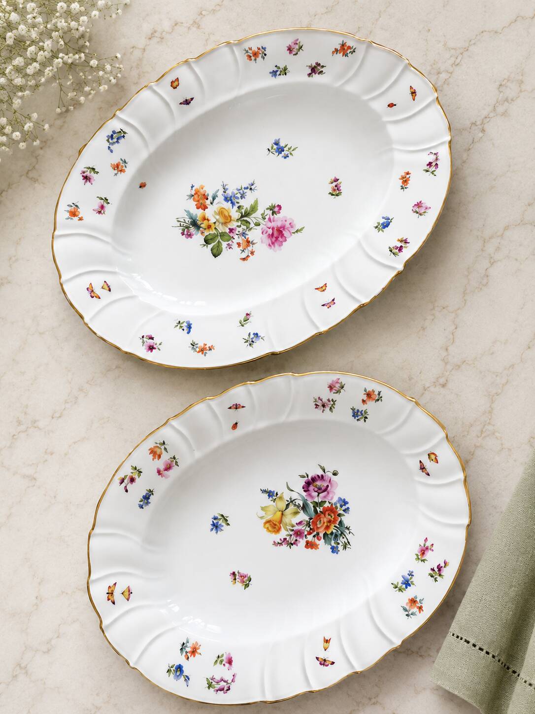 Plats de service anciens