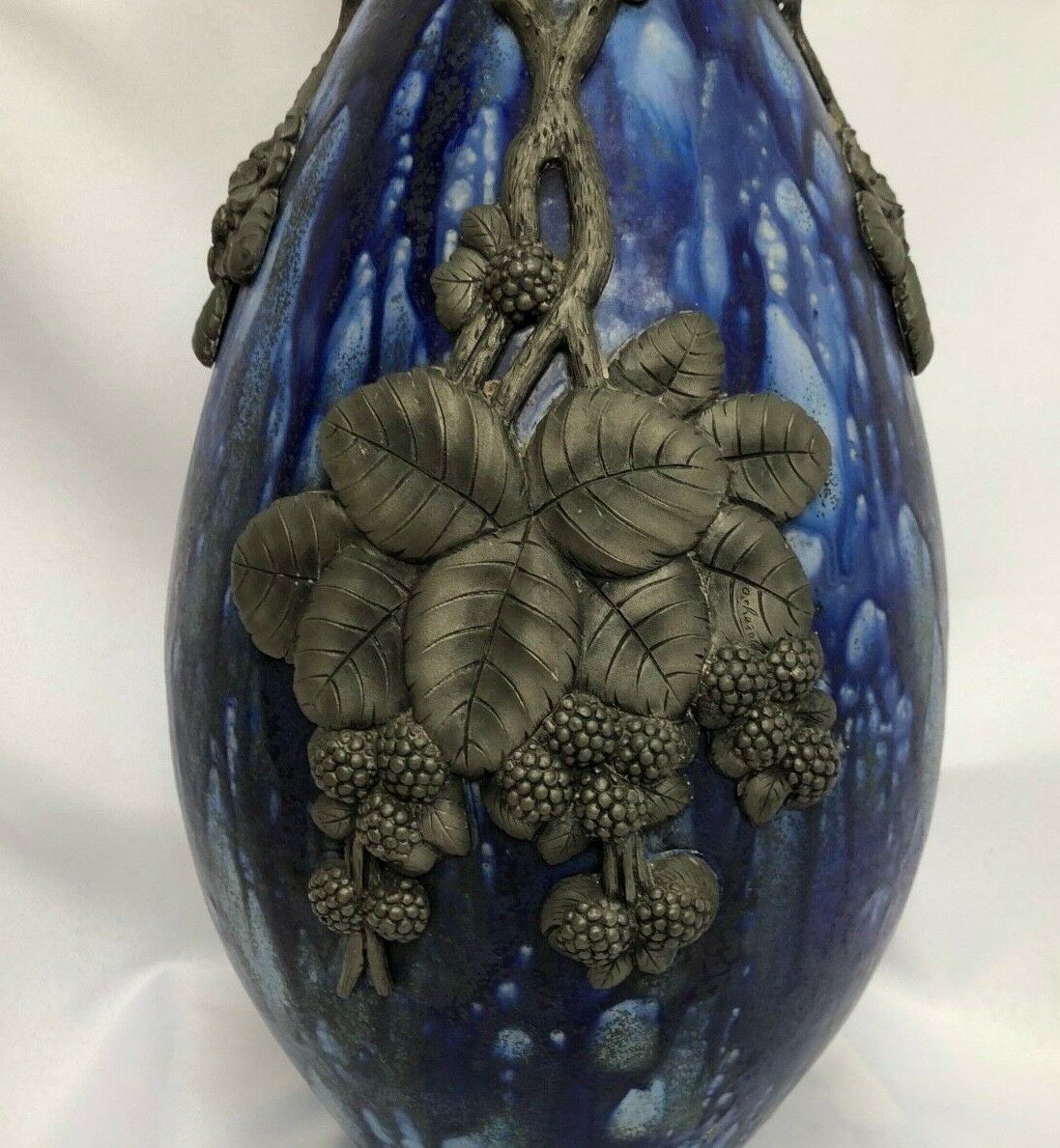Roger Guerin vase piriform gres a cheze etain ronce mure feuille fleur