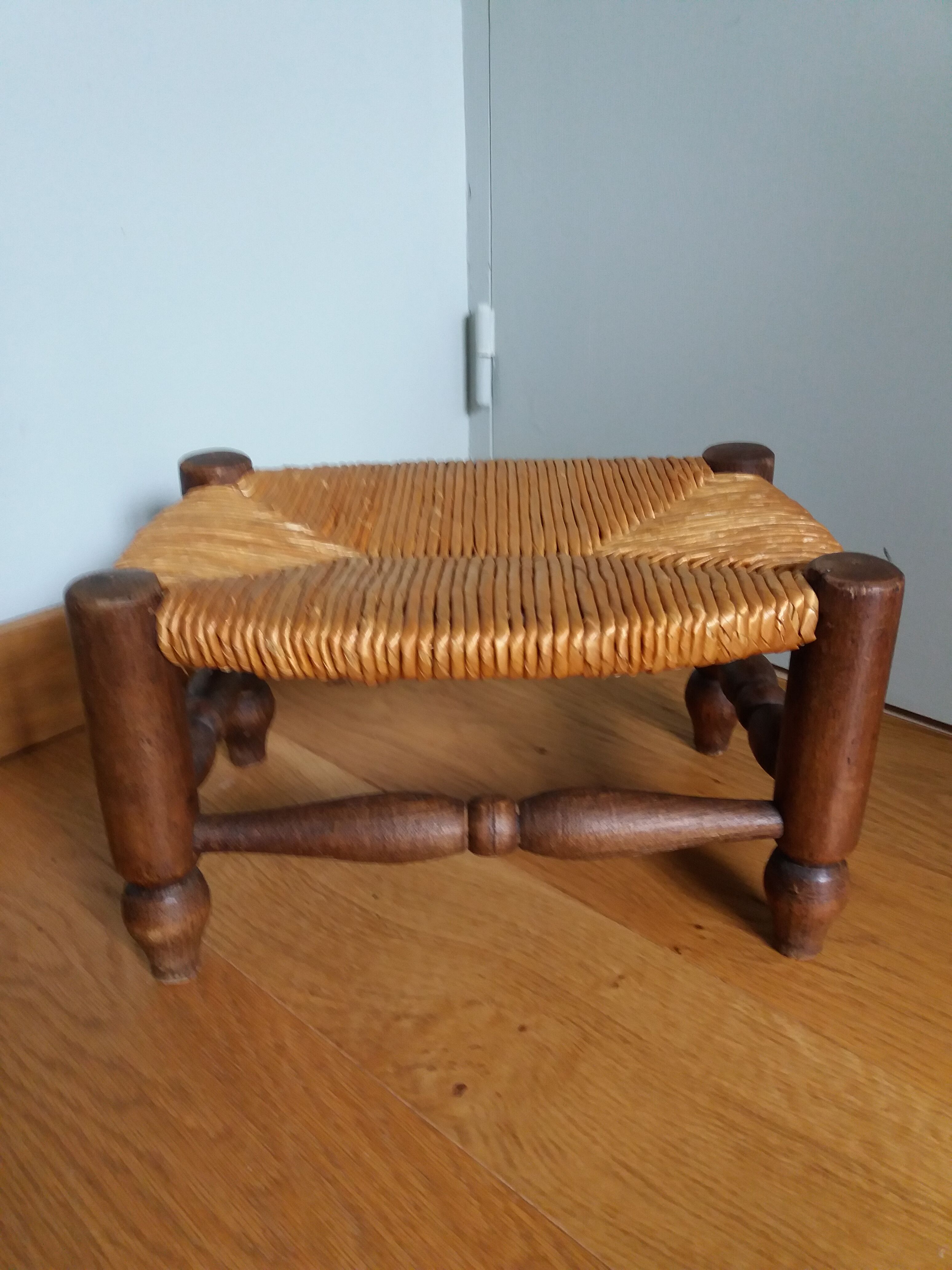Footrest low stool wood and straw