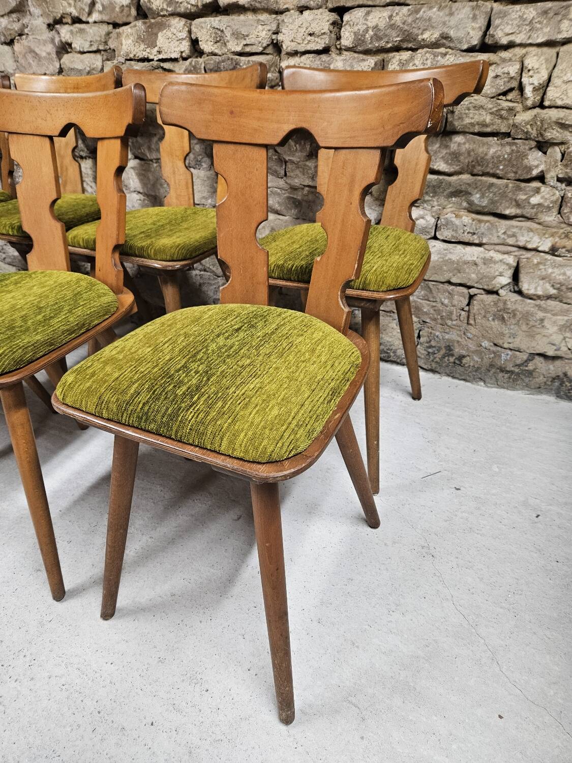 Lot  8 chaises bistrot 1970"