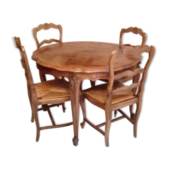 Table de salle à manger avec ses 6 chaises paillées