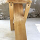 Tabouret Suzy par Adrian Reed en hêtre