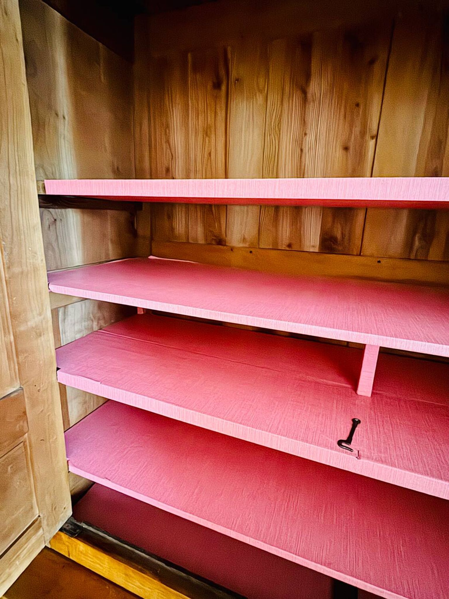 Buffet vaisselier en merisier blond