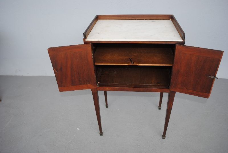 Chevet en acajou fin XVIIIème