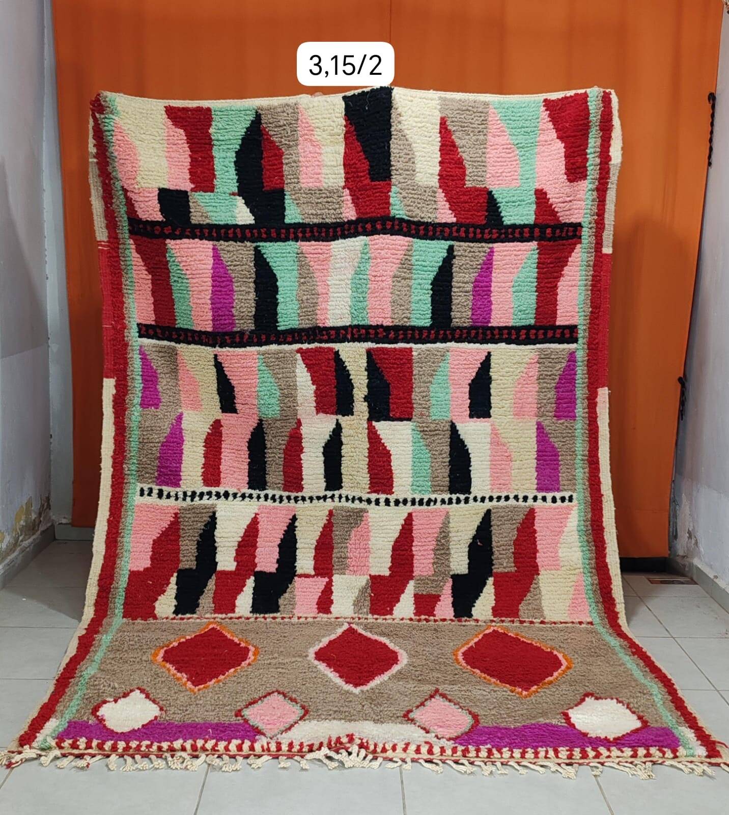 Berber Boujaad rug from Morocco in wool – 315 × 200 cm – graphic patterns
