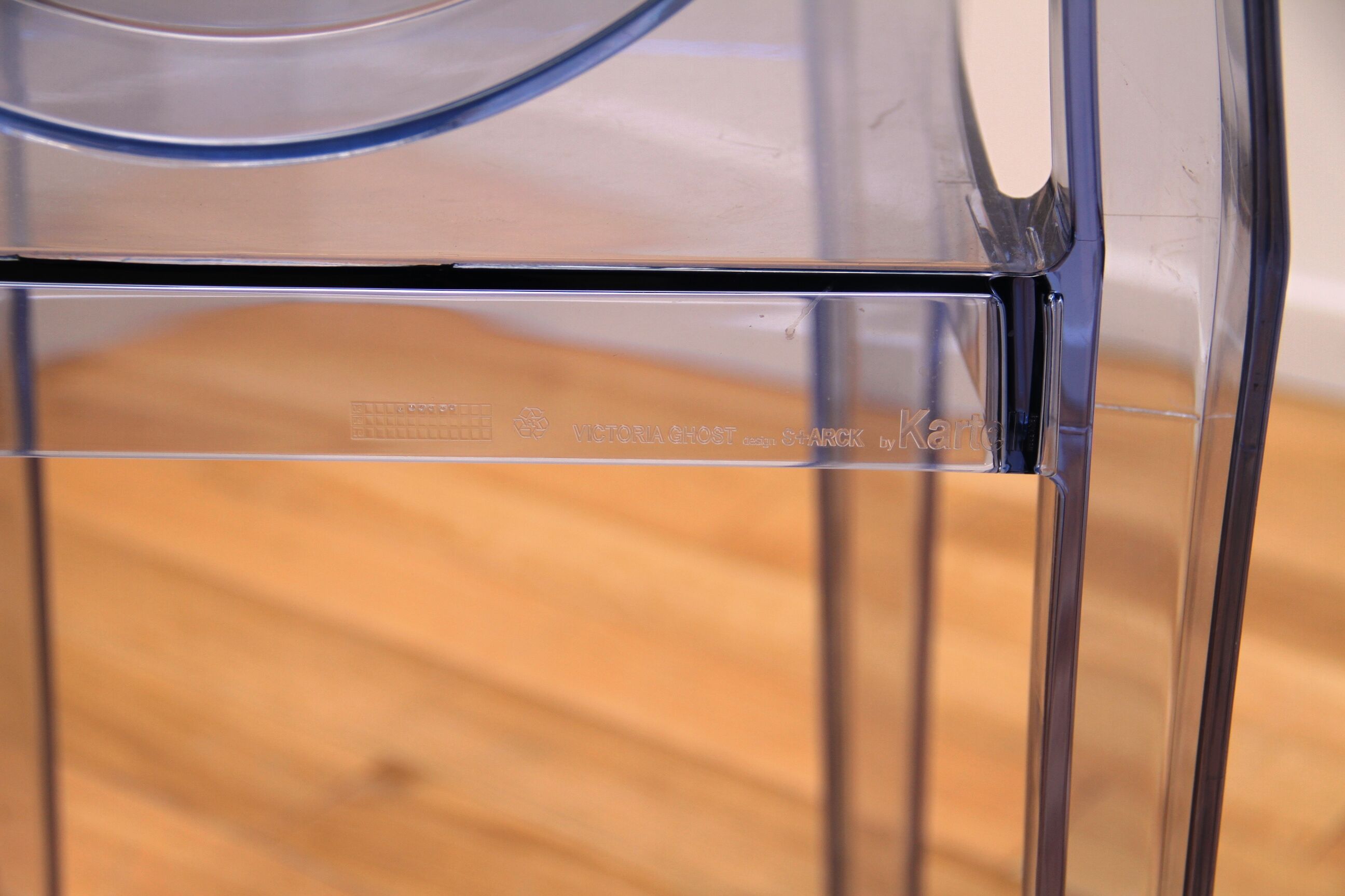 Victoria Ghost Chair, Philippe Starck, Kartell