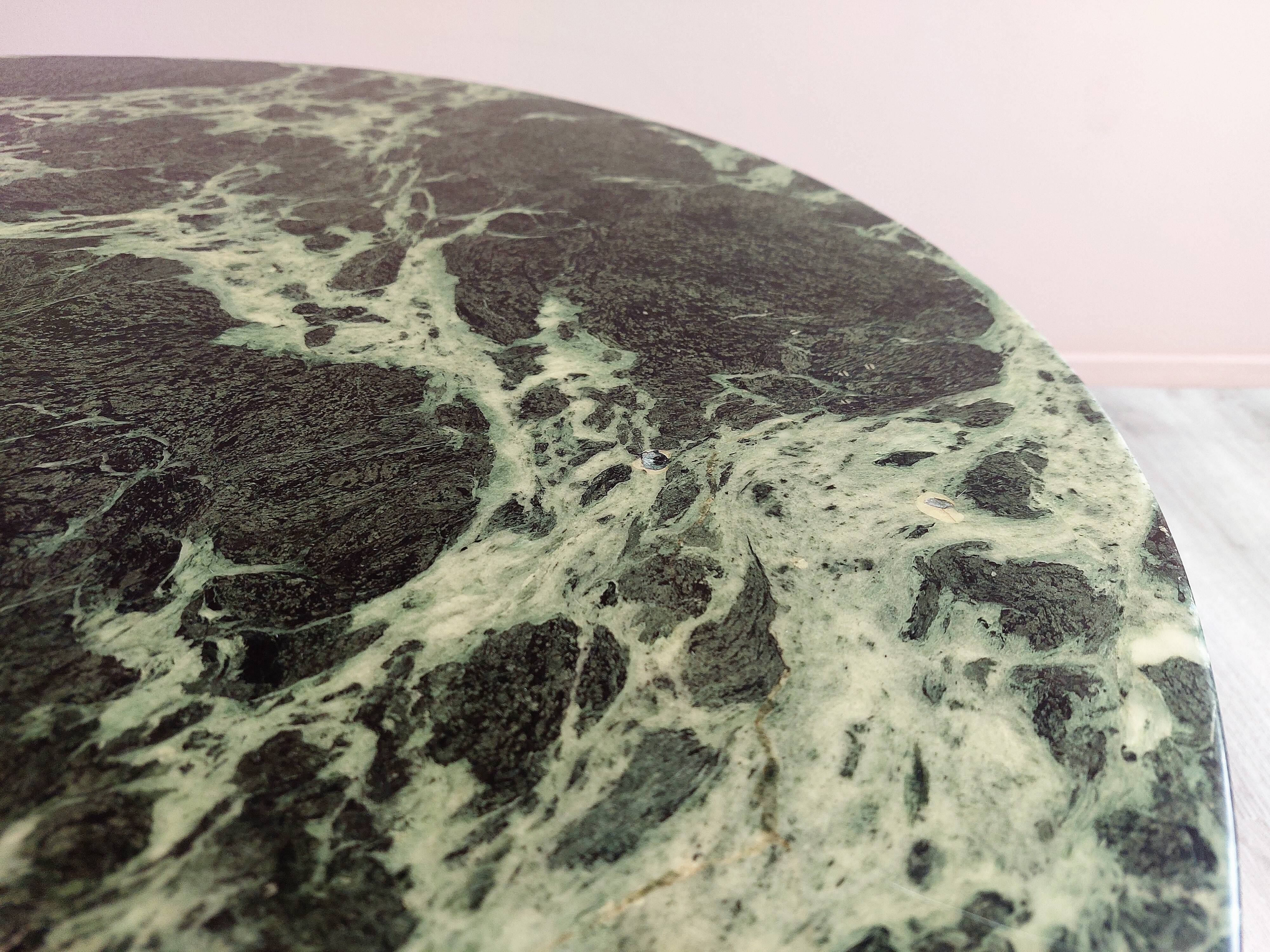 Table basse en marbre vert, années 1960.