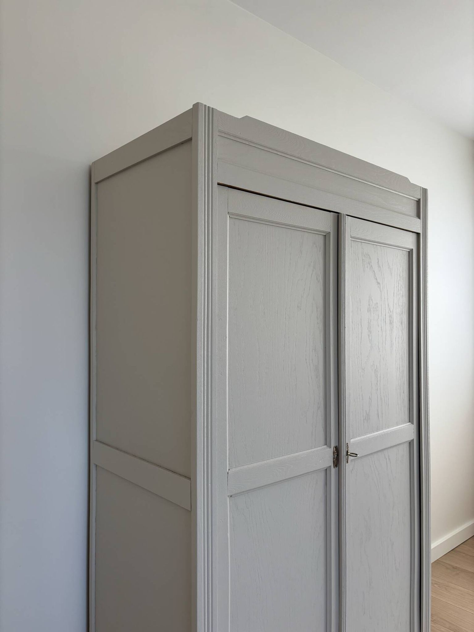 Parisian wardrobe with shelves, renovated oak wood.