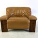 Fauteuil en cuir brutaliste, années 1960