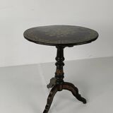 Astonishing Napoleon III tip-top table