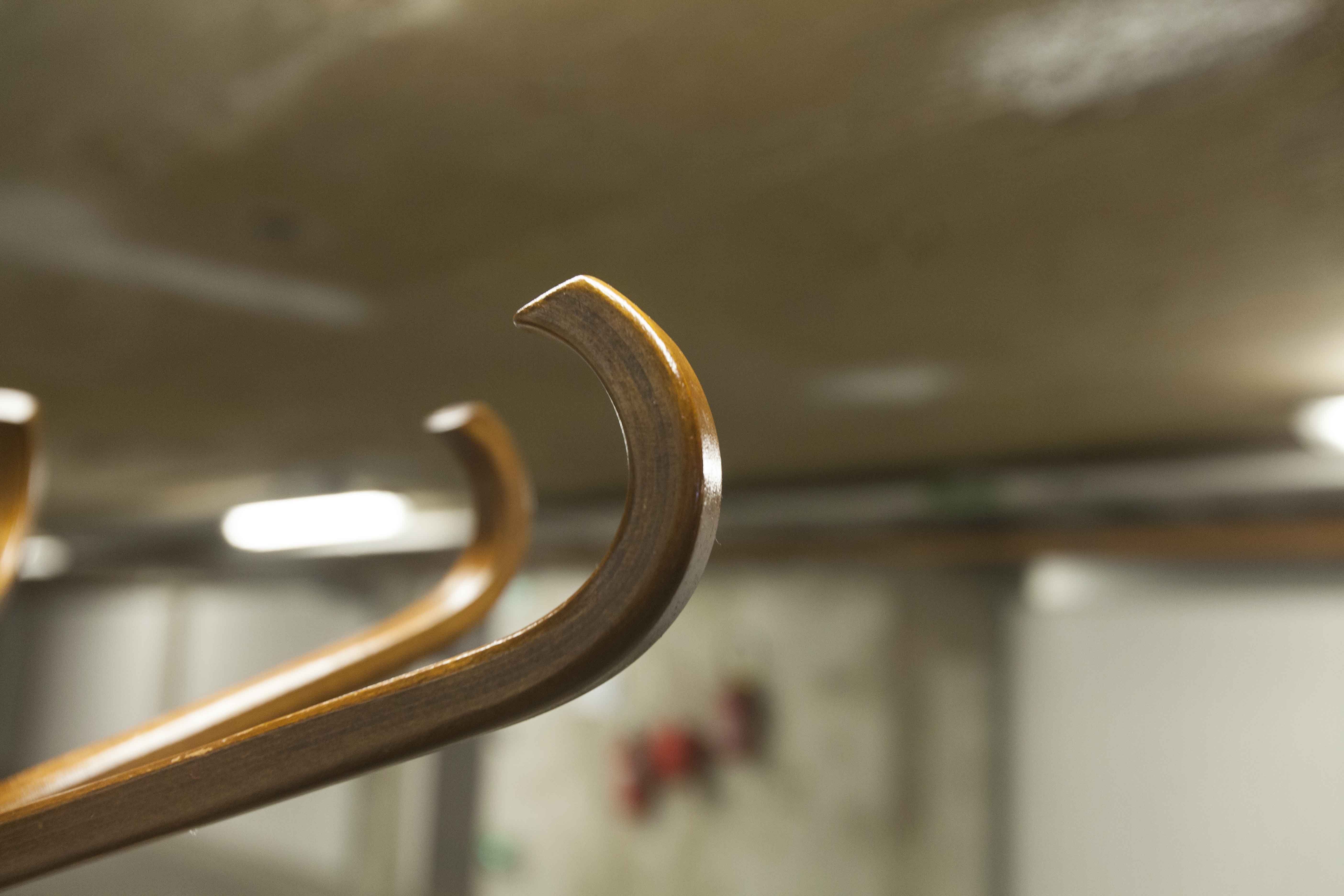 Coat rack rotating parrot Baumann 1960