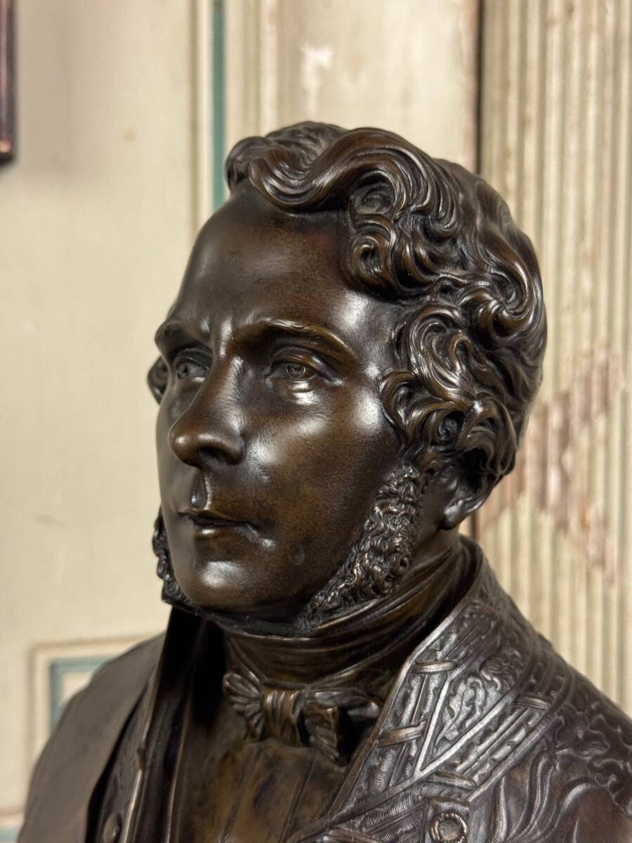 Bronze bust of Admiral Hucos, signed Dubray 1854