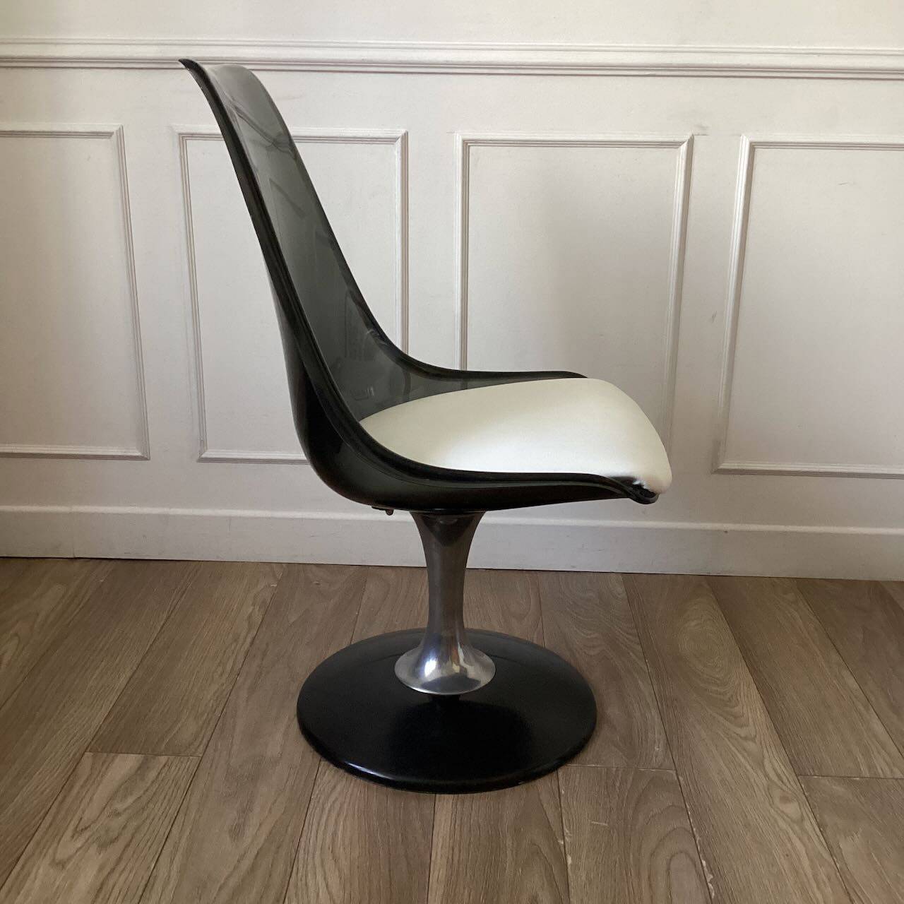 Chromcraft tulip chair