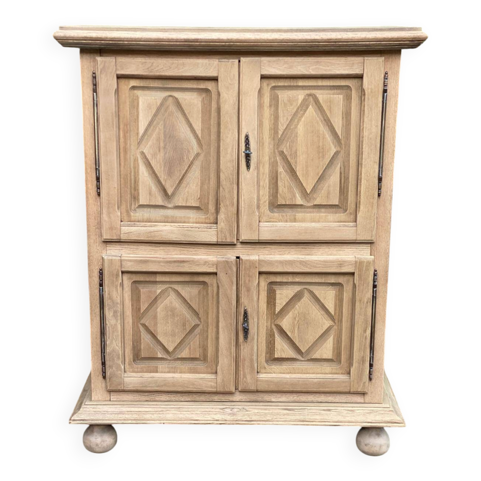 Buffet armoire with 4 doors, diamond point, stripped in light oak from the 1970s.