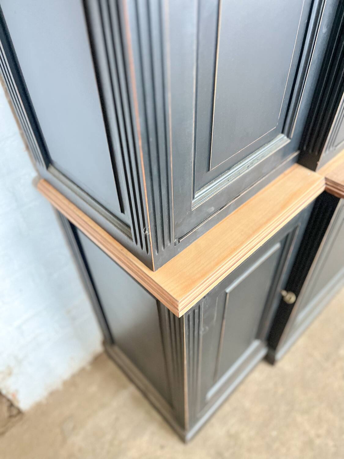 Old dresser / bookcase with black patina