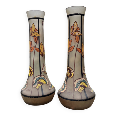 Paire de vases P. Jost en verre émaillé Art Nouveau