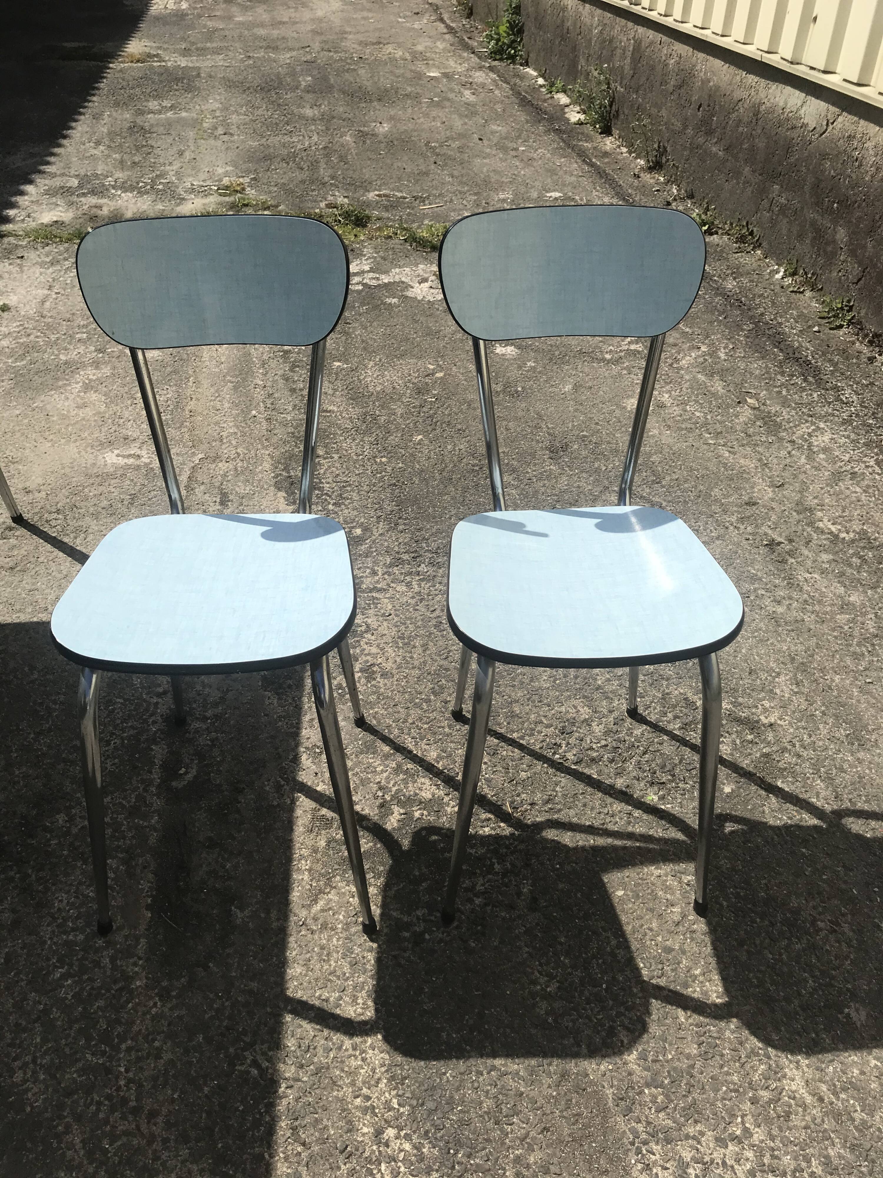 formica table and 4 chairs