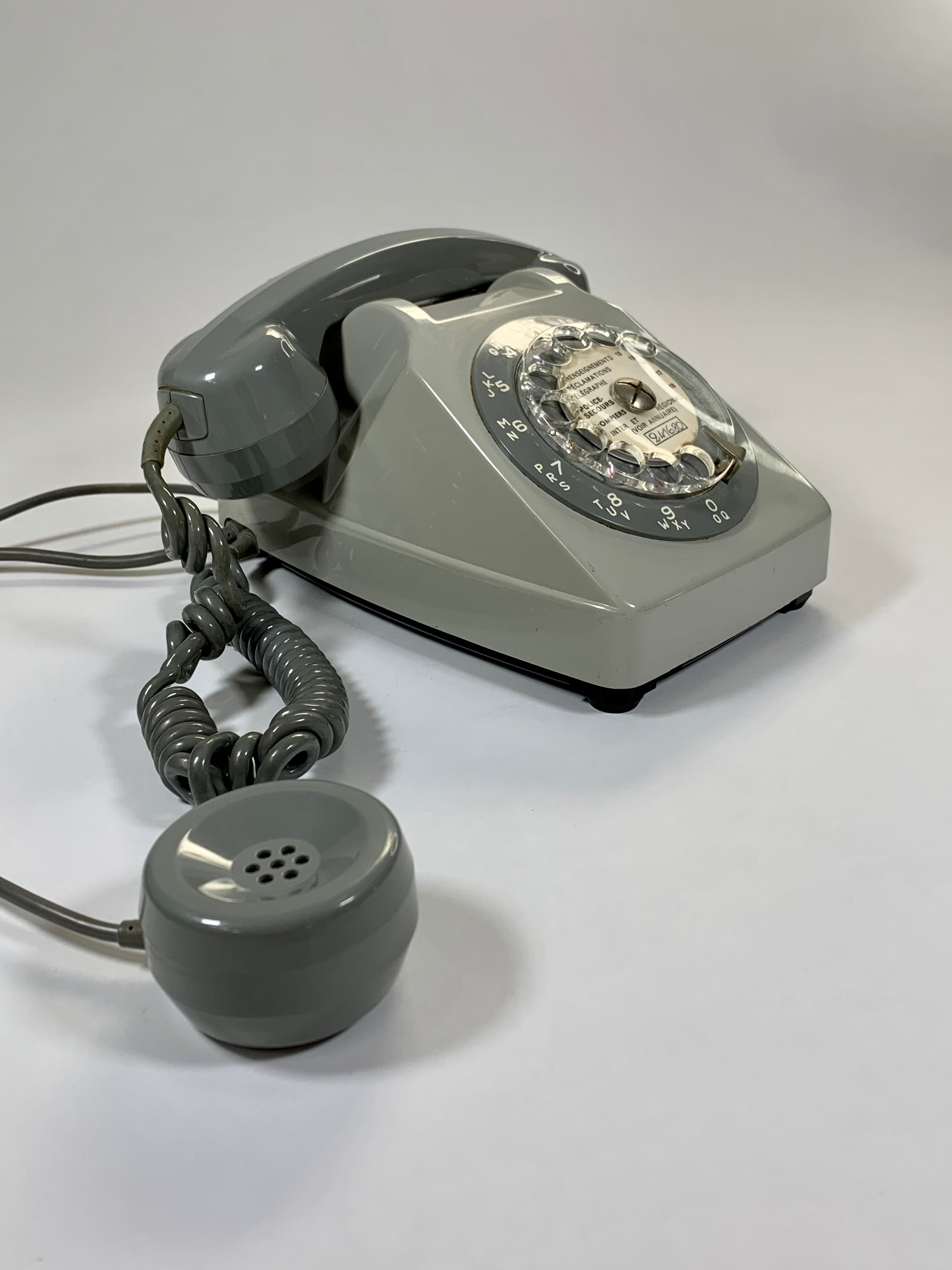 Téléphone de bureau vintage de marque Ericsson années 1960