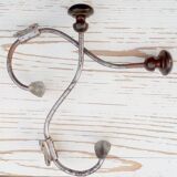 Double hooks in metal and wood