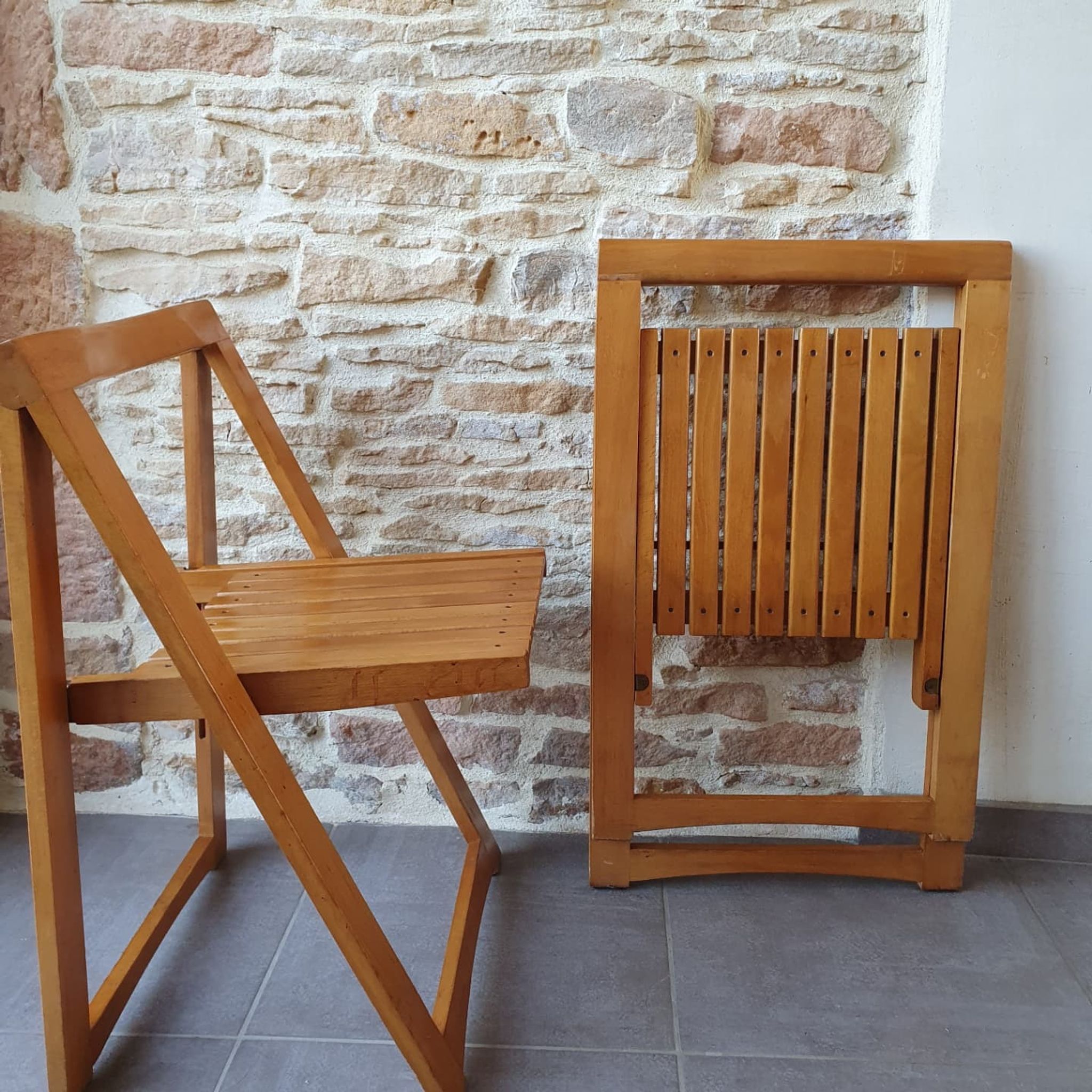 Folding chairs