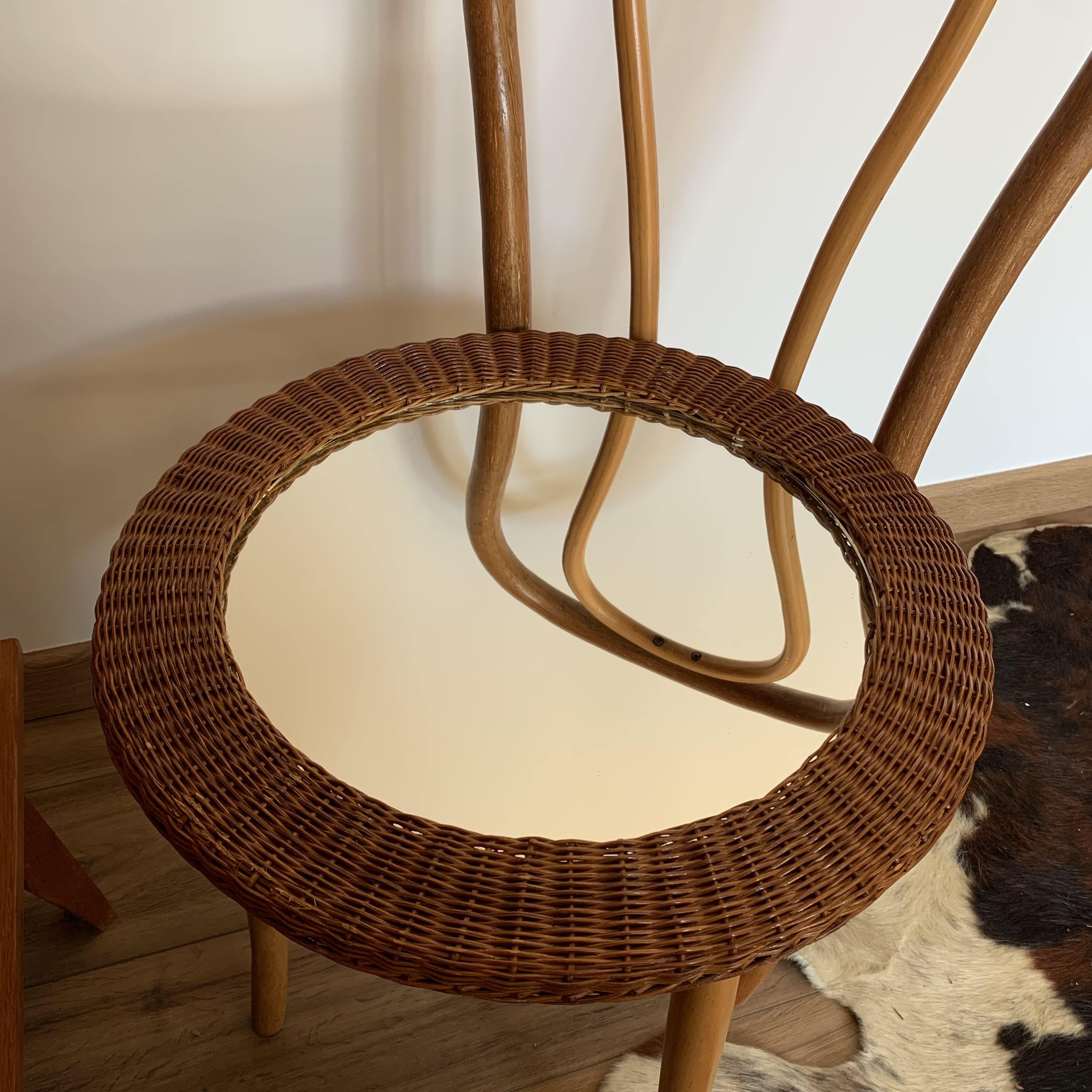 miroir rond en rotin tressé, 1960's