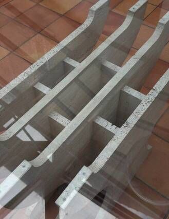 Large vintage dining table in beige stone and glass – 220 cm