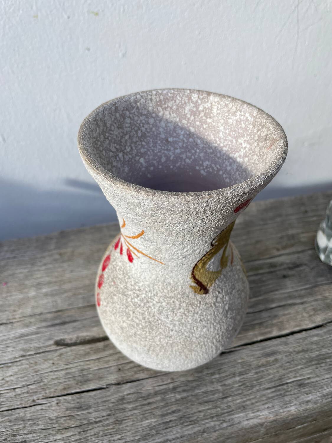 Italian ceramic vase from 1950 with floral decoration