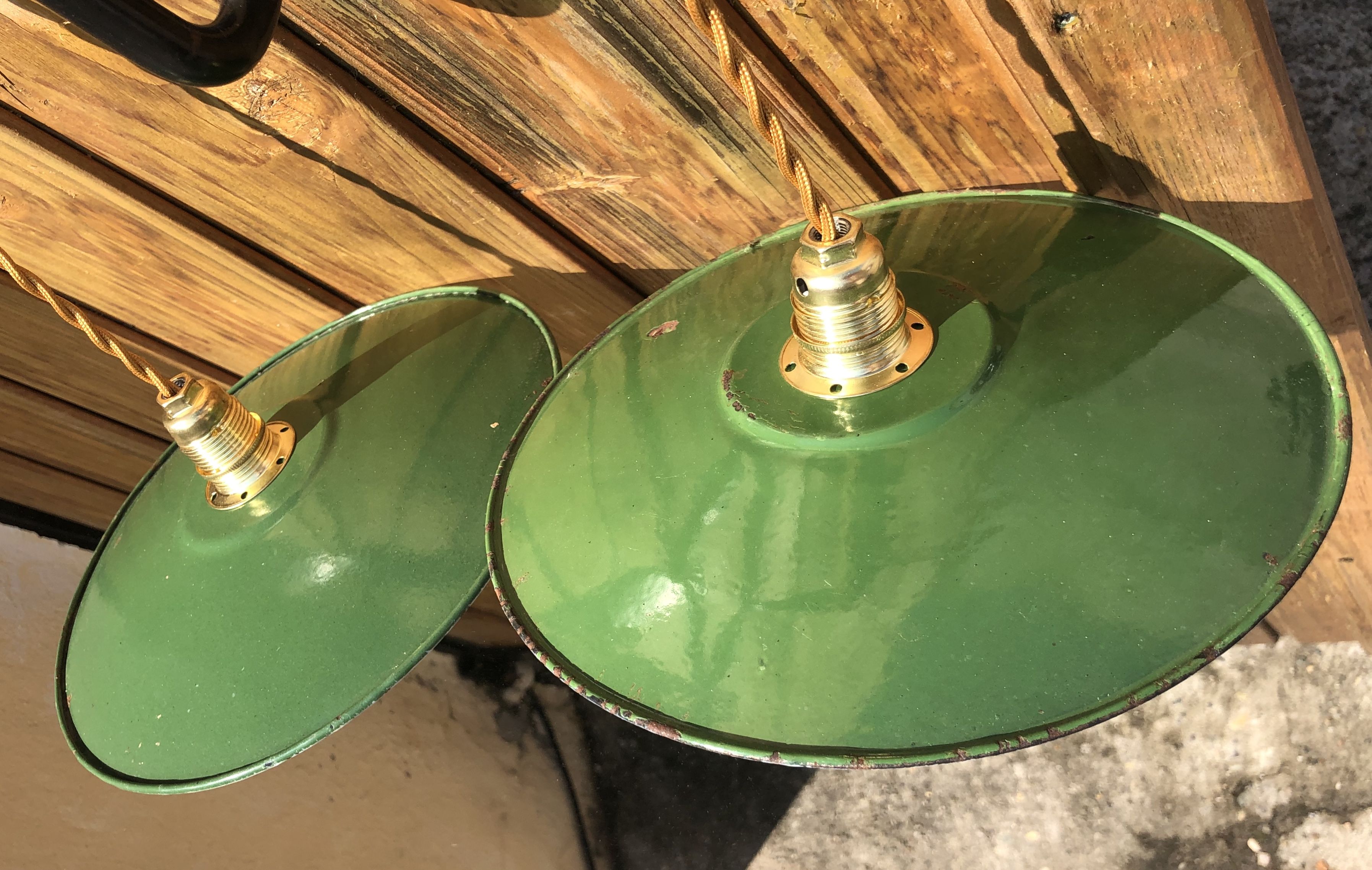 Paire de suspension tôle émaillée 24 cm