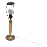 Old table lamp in solid brass with a bakelite socket and shade holder.