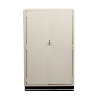 Baisch german beige doctor's cabinet in metal - 1950s