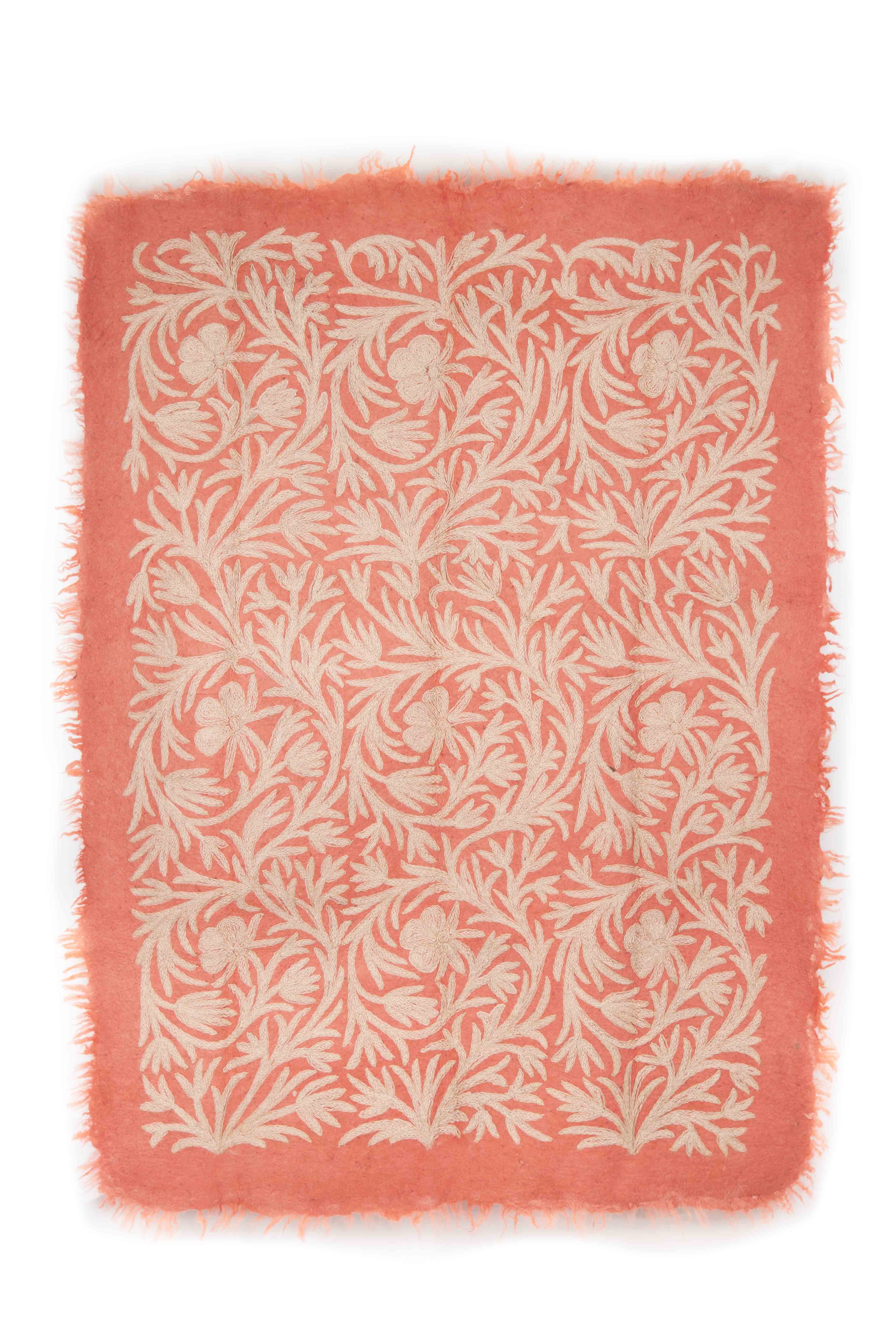 Pink/ecru namda carpet 183 x 121 cm