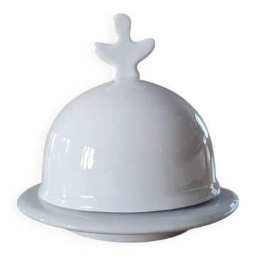 White porcelain butter dish with its matching lid.