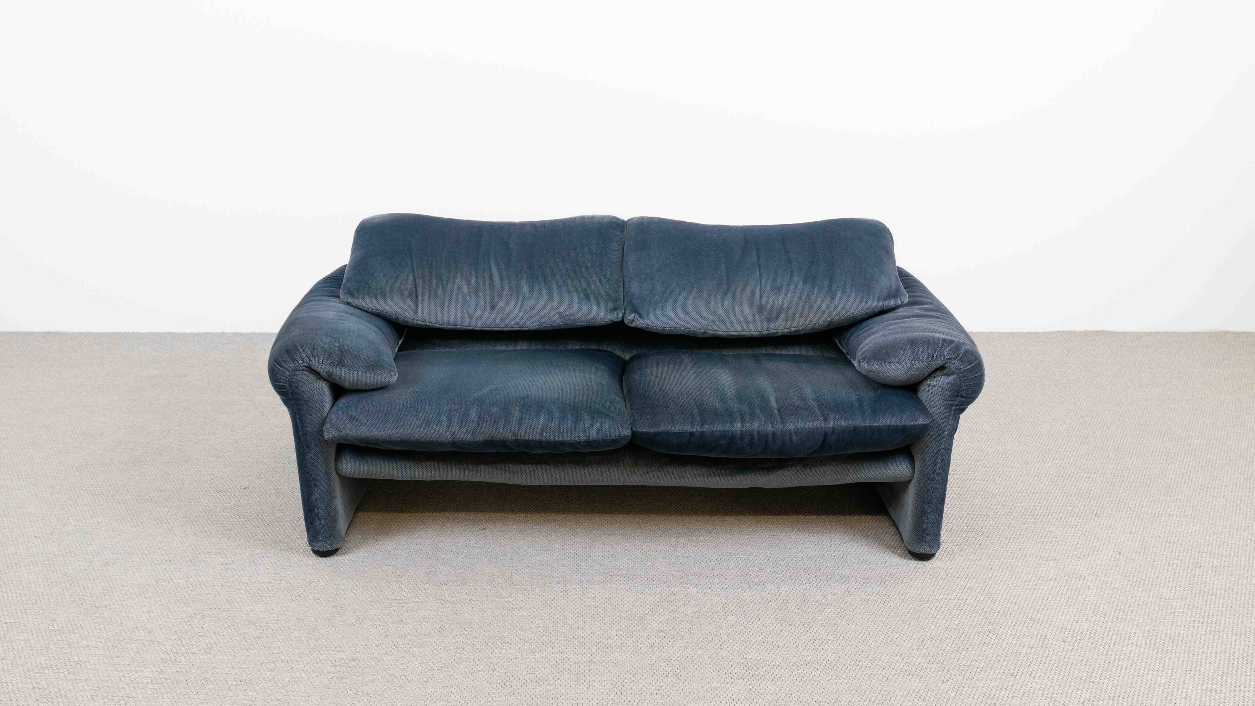 Maralunga Sofa by Vico Magistretti for Cassina, 1980s