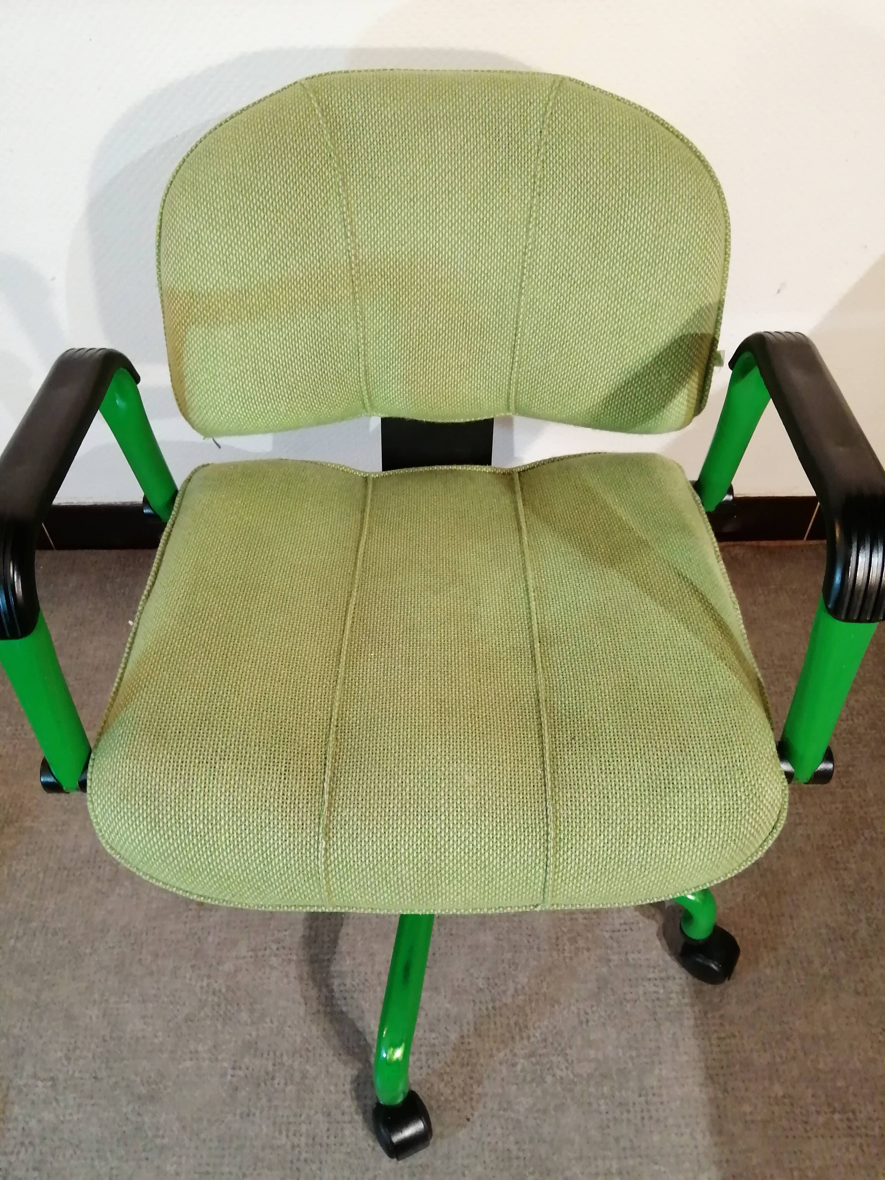 Steelcase green office armchair with 5-star design base, vintage 1970