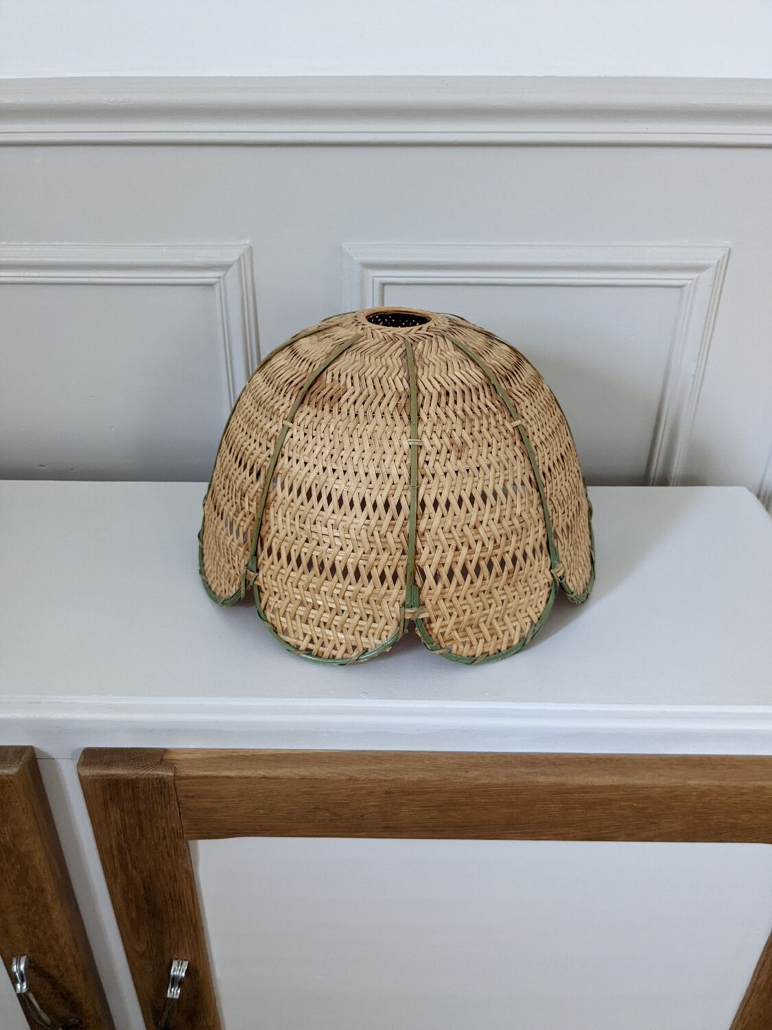 Rattan flower pendant light