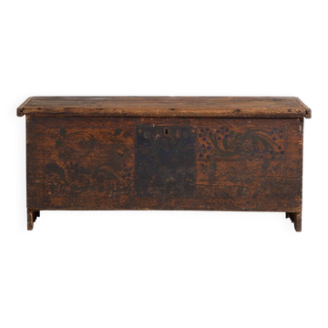 Coffre ancien de style art populaire (vers 1920)