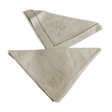 Deux serviettes  brodées